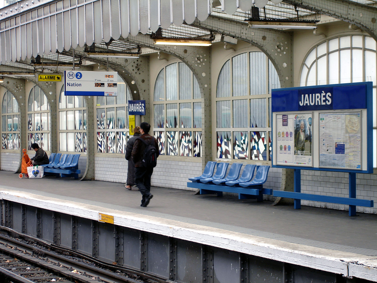 samedi-1-fevrier-2020-metro-jaures-4-maghrebins-agressent-un-juif