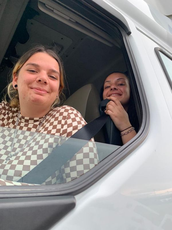 Inés Corbière,la fille antisémite d’Alexis Corbière et de Raquel ...